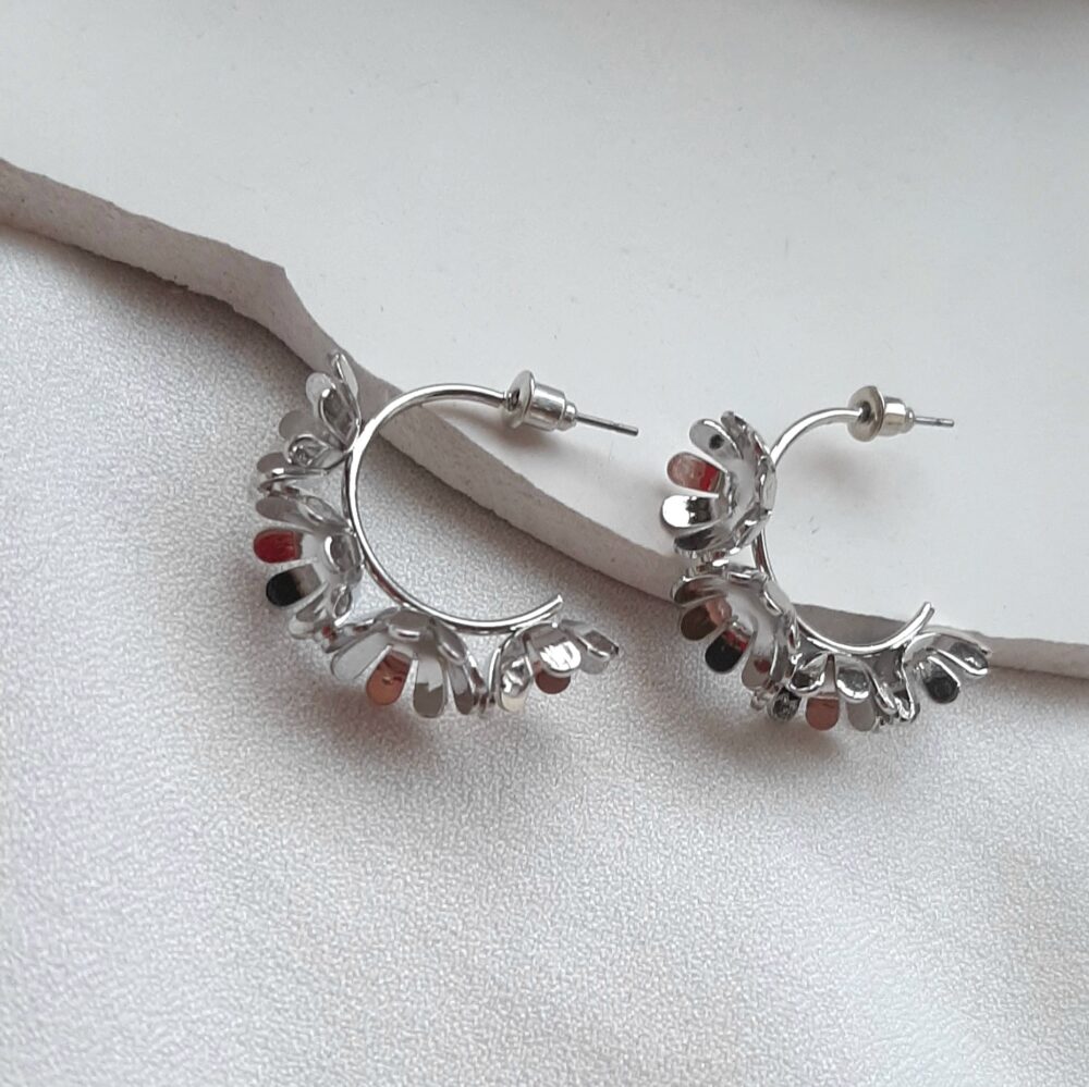 گوشواره گل نقره ای کد 196 - Image 2